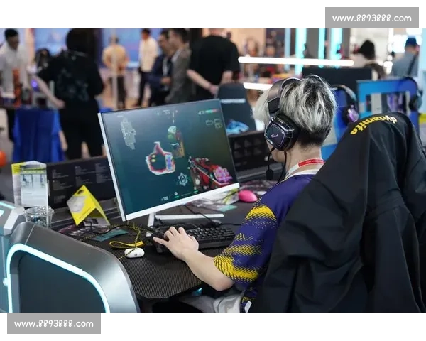 OMG!电竞世界交流大会现场直击,惊喜连连让你大饱眼福 OMG!电竞世界交流大会现场直击,惊喜连连让你大饱眼福